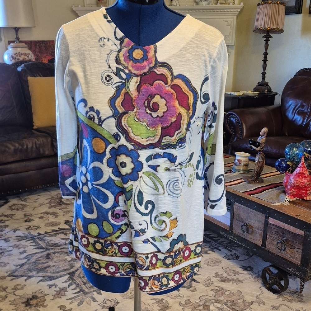 TrishaTyler"Art To Wear" Sz.S. White Floral Pattern Lightweight. SZ. S.(#1757)
